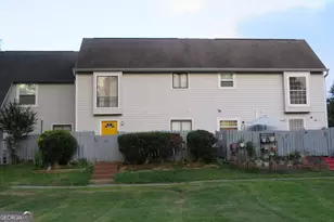 22 Fairview Dr, Jonesboro, GA 30238 - Photo 11