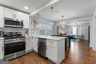 1472 North Ave NW, Atlanta, GA 30318 - Photo 9