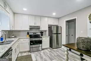 65 Juliana Dr, Ellenwood, GA 30294 - Photo 5