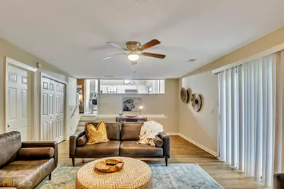 2025 Winsburg Drive NW, Kennesaw, GA 30144 - Photo 9