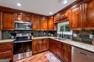 2660 Indian Lake Dr, Marietta, GA 30062 - Photo 11