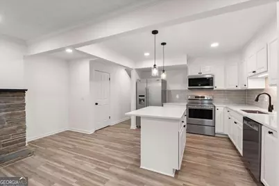 4147 N Gloucester Place, Atlanta, GA 30341 - Photo 5