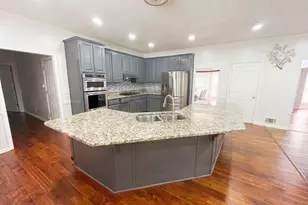 2365 Friars Gate Dr, Lawrenceville, GA 30043 - Photo 5