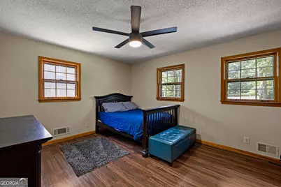 295 Farr Road, Tyrone, GA 30290 - Photo 17