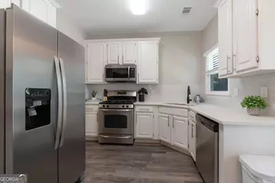 10640 Victory Gate Drive, Johns Creek, GA 30022 - Photo 13