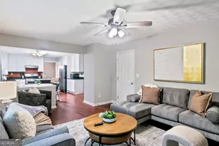 130 Anclote Ct, Johns Creek, GA 30022 - Photo 3