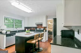 130 Anclote Ct, Johns Creek, GA 30022 - Photo 5