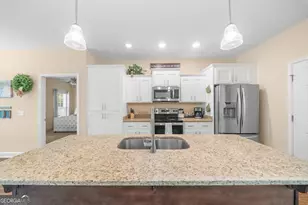 221 Fallen Leaf Dr, Brooklet, GA 30415 - Photo 11