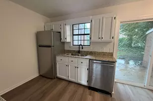 291 W Johnson St, Hartwell, GA 30643 - Photo 5