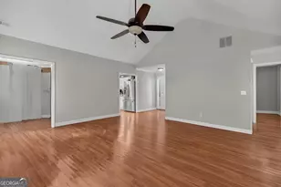 4841 Thornwood Dr, Covington, GA 30016 - Photo 9