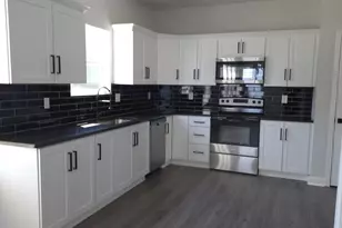 448 N Hill St, Griffin, GA 30223 - Photo 11