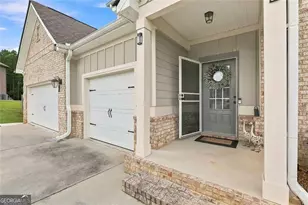 155 Estancia Ln, Fayetteville, GA 30215 - Photo 5