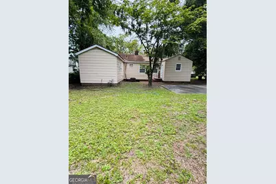 52 S Parkwood, Savannah, GA 31404 - Photo 11