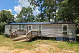 135 Middlebrook St, Fitzgerald, GA 31750 - Photo 1