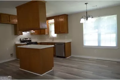 79 N Camp Drive, Byron, GA 31088 - Photo 5