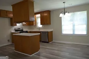 79 N Camp Dr, Byron, GA 31008 - Photo 5