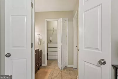 208 Bainbridge Drive, Sandy Springs, GA 30327 - Photo 19