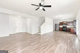 1043 Sutherland Dr, Winder, GA 30680 - Photo 3