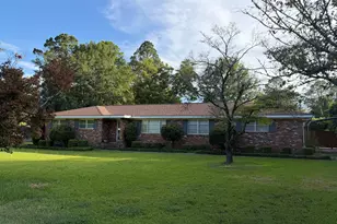 1606 Roberson St, Dublin, GA 31021 - Photo 1