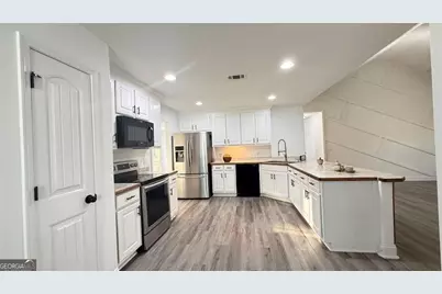 1890 Roxey Lane, Winder, GA 30680 - Photo 5