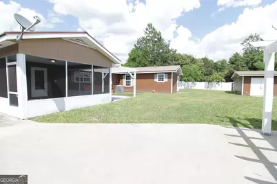 1925 Elaine Avenue, Waycross, GA 31503 - Photo 5