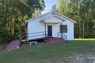 5047 W Point Rd, Lagrange, GA 30240 - Photo 1