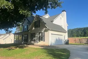 107 Meadows Dr, Senoia, GA 30276 - Photo 1