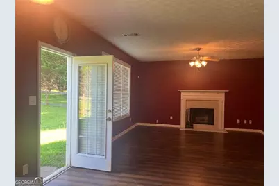 107 Meadows Drive, Senoia, GA 30276 - Photo 11