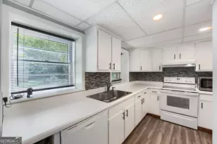 2723 Chamblee Tucker Rd, Atlanta, GA 30341 - Photo 13