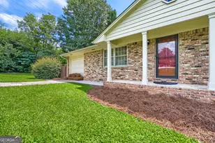 2723 Chamblee Tucker Rd, Atlanta, GA 30341 - Photo 3