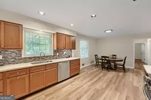 2723 Chamblee Tucker Rd, Atlanta, GA 30341 - Photo 11