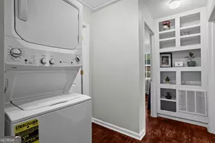 1467 Hawthorne Ave NW, Atlanta, GA 30309 - Photo 11