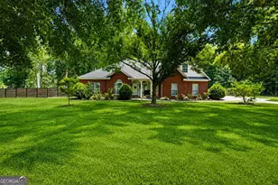 1201 E Hampton Dr, Statesboro, GA 30461 - Photo 1