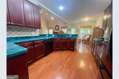 930 Vinings Drive, Winder, GA 30680 - Photo 35