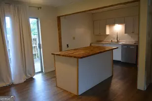 4701 Flat Shoals Rd, Union City, GA 30291 - Photo 7