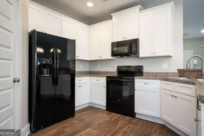 340 Park West Boulevard, Athens, GA 30606 - Photo 9