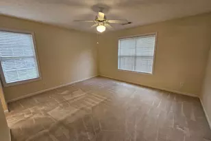 235 Monmouth Dr, Fayetteville, GA 30214 - Photo 9