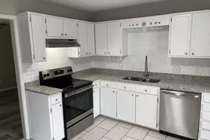 859 Park Pl, Conyers, GA 30012 - Photo 3