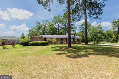 107 Community Drive, Waycross, GA 31501 - Photo 3