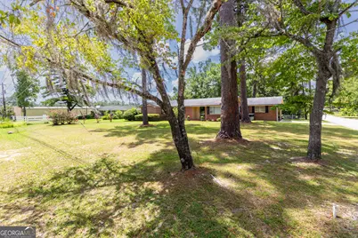 107 Community Drive, Waycross, GA 31501 - Photo 7