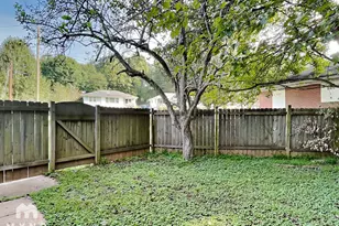 742 Quaker St SW, Atlanta, GA 30315 - Photo 15