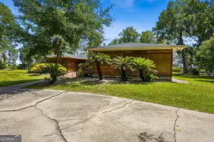 1924 Cedar Ct, Waverly, GA 31565 - Photo 5