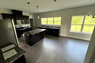 284 Thorp Circle, Hinesville, GA 31313 - Photo 3