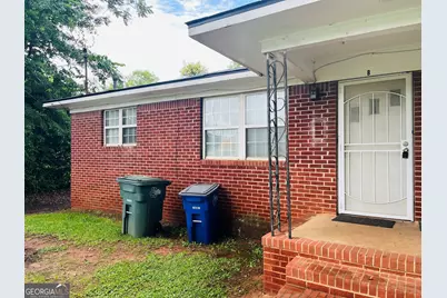 217 W Central Avenue #B, Griffin, GA 30223 - Photo 1