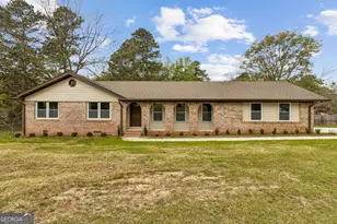 2526 Hamill Dr, Buford, GA 30519 - Photo 3