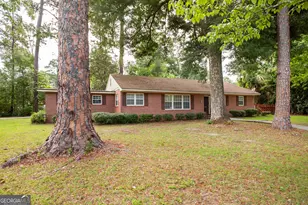 1112 Hill St, Waycross, GA 31501 - Photo 1