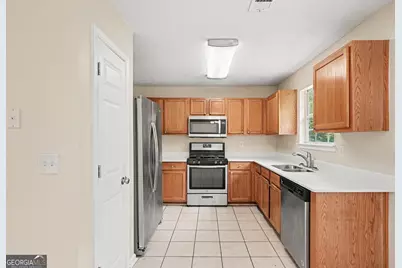 228 Kings Cove, Locust Grove, GA 30248 - Photo 5
