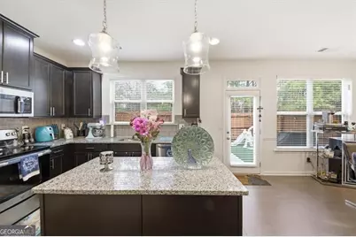 5527 Radford Loop, Fairburn, GA 30213 - Photo 11