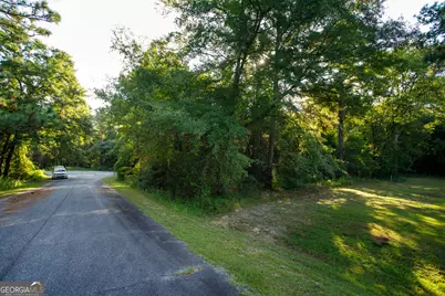 3821 Crest Drive, Macon, GA 31217 - Photo 5