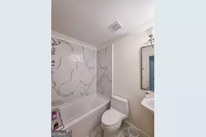 8190 Nesbit Ferry Road, Sandy Springs, GA 30350 - Photo 23